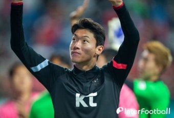 황의조, EPL 노팅엄 이적→올림피아코스 1년 임대...'3년 계약'