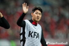 [A-POINT] 양발 손흥민 프리킥, 왼발 이강인 코너킥...김민재 헤더