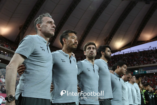 UAE 축구대표팀, 벤투 감독 경질 후 6월 A매치 기간에 새로운 감독 찾아 출격할 예정