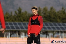 [현장 리액션] 유럽 출신 日 MF 카즈, 부천에서 사우나도 하고 잘 적응 중이야