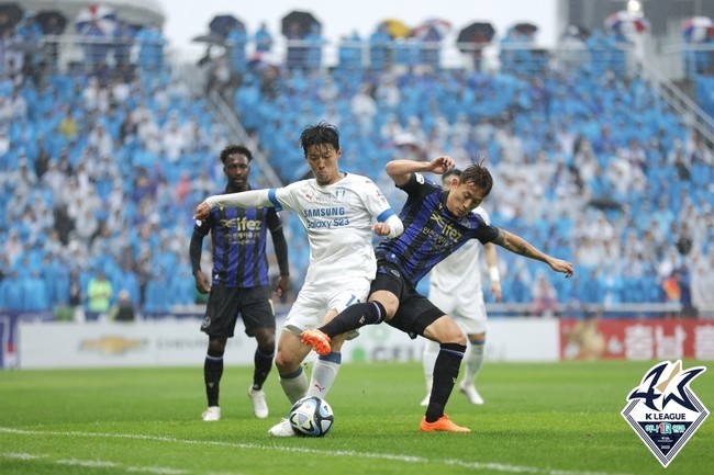 수원 삼성, 성남FC 상대로 2-1 승리...이기제의 프리킥 극장골로 12경기 연속 무패 달성