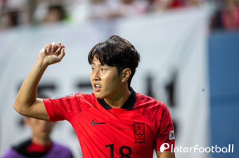 [IN-POINT] 이강인 최대한 늦게 보내려는 PSG, 조건까지 달았다...황선홍은 '답답'