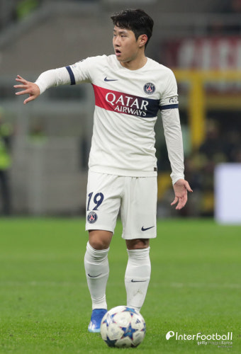 '측면 공격수? 중앙 미드필더?'...PSG 선배이자 코치가 밝힌 이강인의 최적 포지션