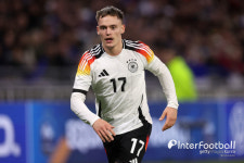 바이에른 뮌헨이 노리는 이유 알겠다! 2003년생 독일 특급 재능.,음바페 앞에서 맹활약