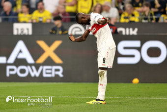 [분데스 리뷰] '뮌헨 2위도 위험!' 정우영 뛰는 슈투트가르트, BVB 1-0 격파...뮌헨과 승점 동률!