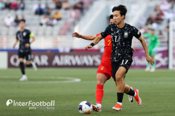 [U-23 아시안컵 리뷰] '스나이퍼 이영준 멀티골 폭발!' 한국, 중국 2-0 격파…2승 조 1위→일본 무승부 이상 시 '8강 조기 진출'