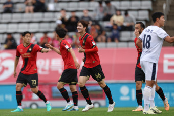 [K리그2 현장리뷰] '후이즈 멀티골' 성남, 경남 원정서 2-1 역전승…'올 시즌 첫 연승+7위 도약'