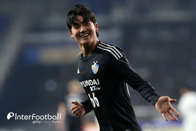 설영우, 즈베즈다 데뷔전 평점 1위 등록! 황인범과 함께 코리안 듀오의 힘으로 승리 달성