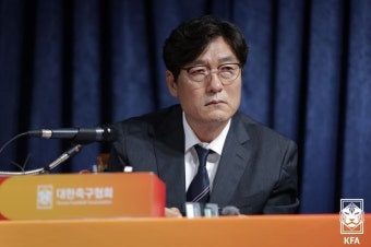 이임생 이사-대한축구협회-홍명보 감독 입 모아 