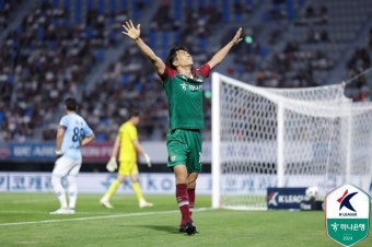 [K리그1 현장리뷰] 전북-대구 제치고 10위로! '마사 멀티골' 대전, 수원FC에 2-1 승리...7경기 무승 탈출