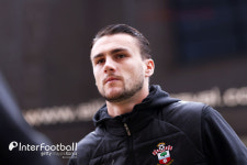 맨시티 출신은 다르다...대표팀 데뷔전 데뷔골! 잉글랜드 새로운 대형 CB 등장 기대