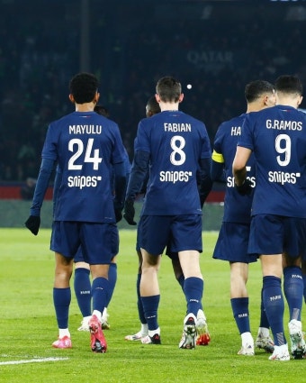 [리그앙 리뷰] '미드필더' 이강인, 3호 도움 작렬! PSG, 생테티엔에 2-1 승리→리그 무패 유지