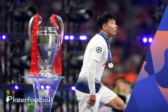 토트넘 주장 손흥민, UEL 우승컵 들고 감격의 순간! 그의 우승을 축하하며 불쾌한 사건에도 힘을 내는 소식 전해져