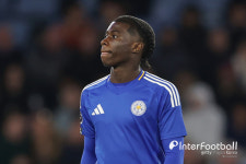 혼자 다른 유니폼 입고 뛸 수가 있다고? 이유가 있었다…프리미어리그 규정이야