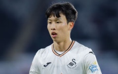 엄지성 미쳤다...스완지, 플리머스 3-0 대파! EOM 도움→좋은 패스 연결했다 칭찬+평점 8점