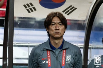 [IN REVIEW] 홍명보 부임 후 최고 경기...홈에서 4골 폭발+깜짝 3백! 쿠웨이트 4-0 격파→3차예선 무패 마무리