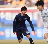 [K리그2 포인트] 충북청주가 바뀌었다 무승에도 칭찬 받는 퀸타볼...핵심은 2005년생 민지훈! 패스 남다르다