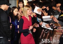 [E!포토]미아 바시코브스카, 한국팬들의 뜨거운 성원에 깜놀