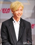 [E!포토]이종석, '금발도 잘 어울리죠?'