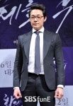 [E포토]박성웅, 신세계 중구와는 다른 캐릭터 기대하세요