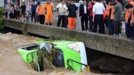 창원 71번 버스 불어난 물에 휩쓸려 가다 교각에 걸려 피해상황은?