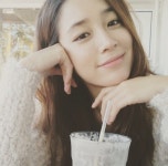 이민정, SNS 통해 팬들과 소통…'출산 후 근황 포착'