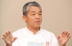 [인터뷰] 중화대반점 유방녕 셰프 가문의 비법 수첩, 아들도 안 보여줬다