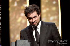[포토앤칩스] 칸 영화제, 남우주연상에 샤하브 호세이니