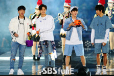 [BOF] B1A4, 귀여운 악동들의 화끈한 공연 부산 쥑이네