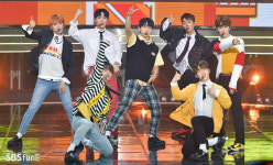 [E포토]일급비밀, 풋풋함이 묻어나는 무대