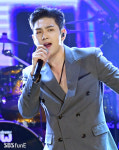 더스테이지 뉴이스트W 백호 라디오 DJ 하고파 반전 감성