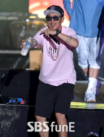 신지 “이하늘 인사 사건은 예전 일…논란 대신 결혼 축하를”