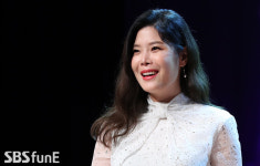 [E포토]린, 정규 10집으로 돌아왔어요