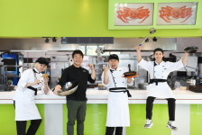 이번엔 휴게소 아닌 공항…맛남의광장, 16일 여수공항서 장사 오픈