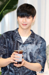 [E포토] 강다니엘, 나랑 커피 마실래?
