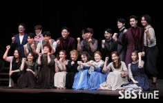 [E포토] 포토타임 갖는 뮤지컬 