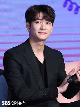 '국민 섭섭남' 강태오, 드라마 출연자 화제성 '4주 연속' 1위