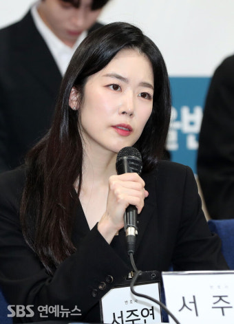 [E포토] 모두 발언하는 오메가엑스 법률대리인