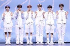 [E포토] NCT WISH, 데뷔 알린 NCT의 마지막 유닛 그룹