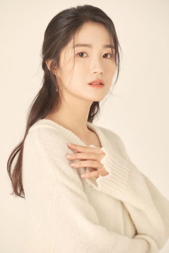 김혜윤, 아티스트컴퍼니와 전속계약…정우성X이정재 한솥밥