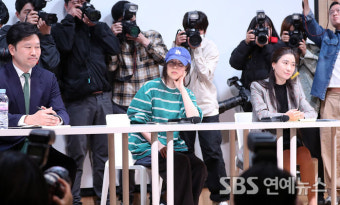 '비속어 기자회견' 민희진, 얻은 것과 잃은 것…여론 반전vs법적 압박
