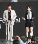 [E포토] 진영-다현, 부산 영화 팬들 반가워요