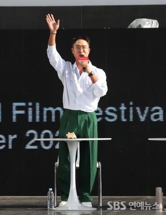 [29th BIFF] '강남 비-사이드', 액션이 폭발한다…조우진의 묵직함vs지창욱의 화려함