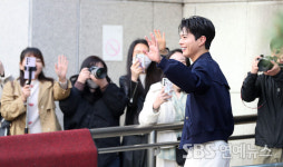 [E포토] 박보검, 애순이도 반한 요망진 하트