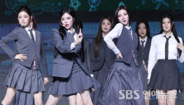 [E포토] 하츠투하츠, '포커스'로 4개월 만에 컴백