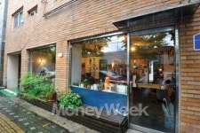 간판없는 카페 커피발전소