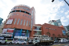 경쟁으로 만든 가산동 1조 패션타운