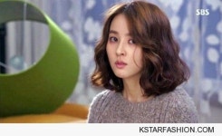 따뜻한 말 한마디 한혜진, 심플함과 시크함을 동시에 베이지 니트