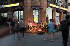 지금 대학로 마로니에공원 CU에 가면?