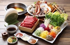 풍성한 채소 식탁, 퓨전 메뉴, 다양한 밥 등 취향에 따라
